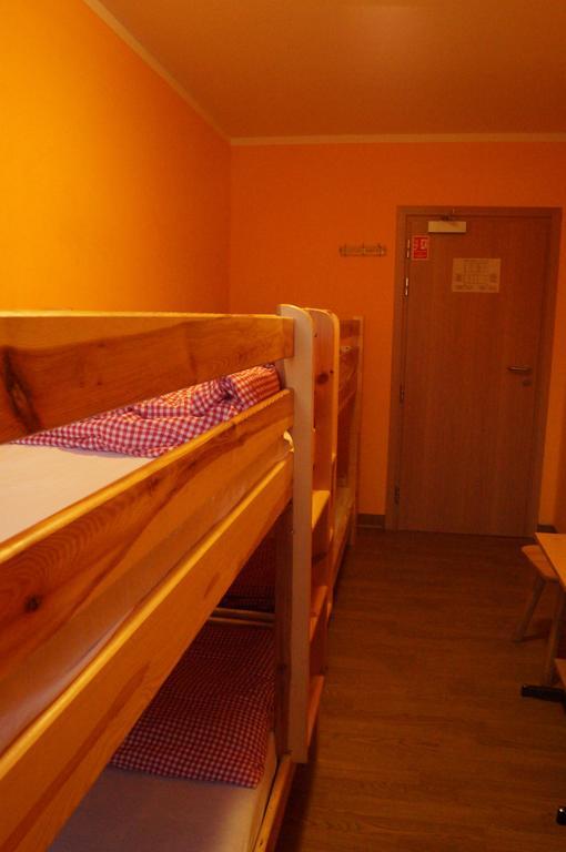 Schronisko Pttk Hala Szrenicka Hostel Шклярска Поремба Стая снимка